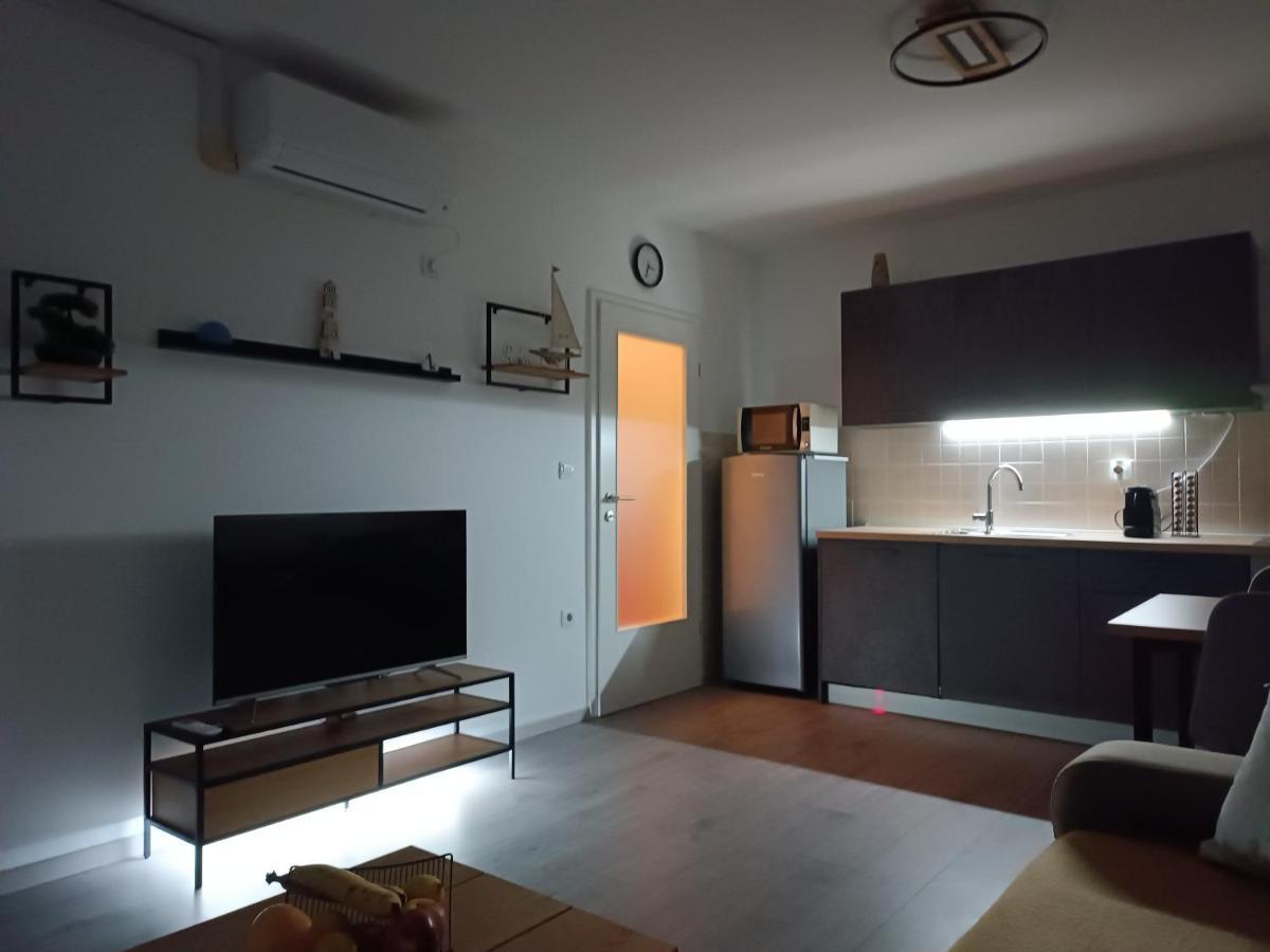 Apartment Luka พูลา ภายนอก รูปภาพ